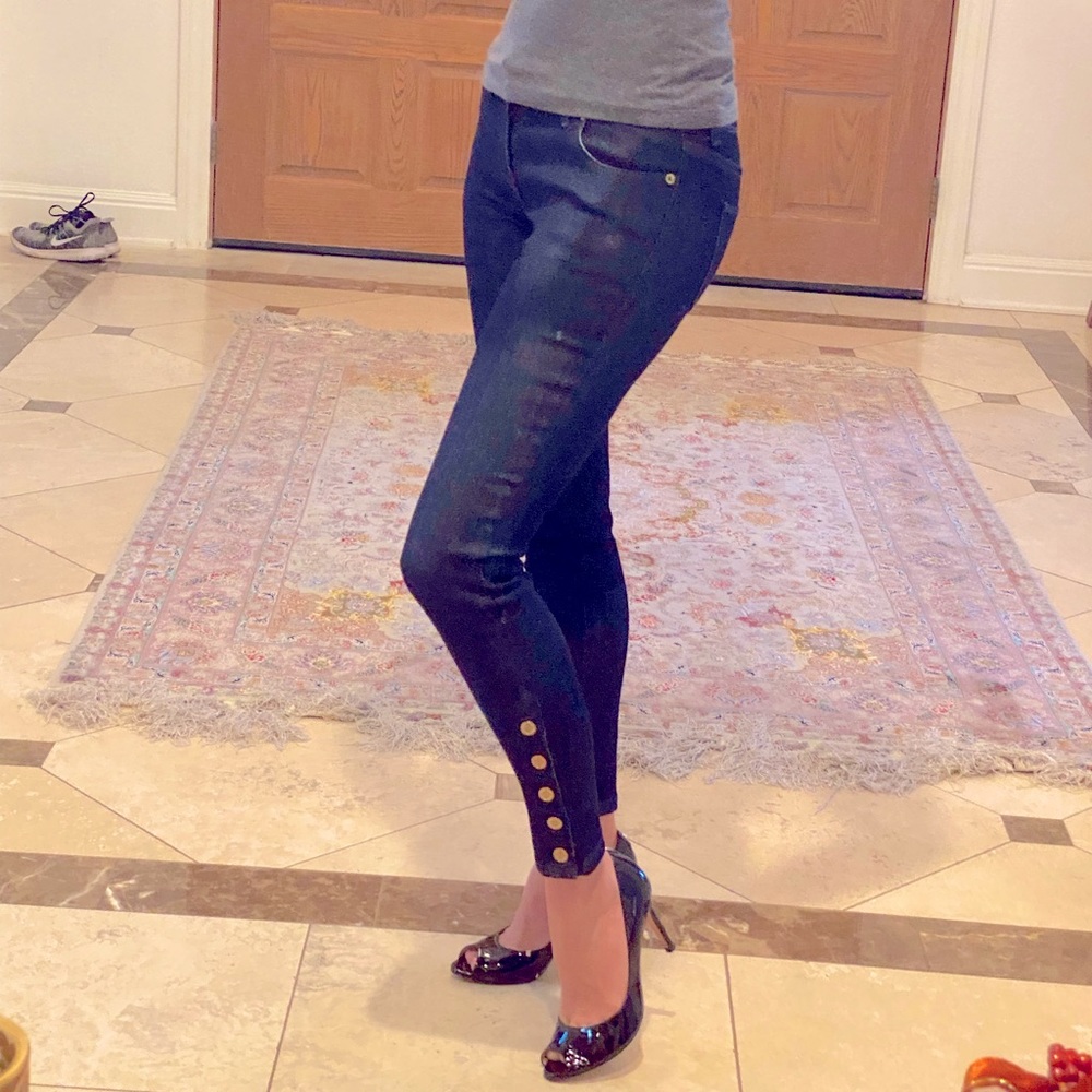 Limited Capri dark blue Jean with gold studs